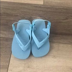 Size 6 toddler sandals